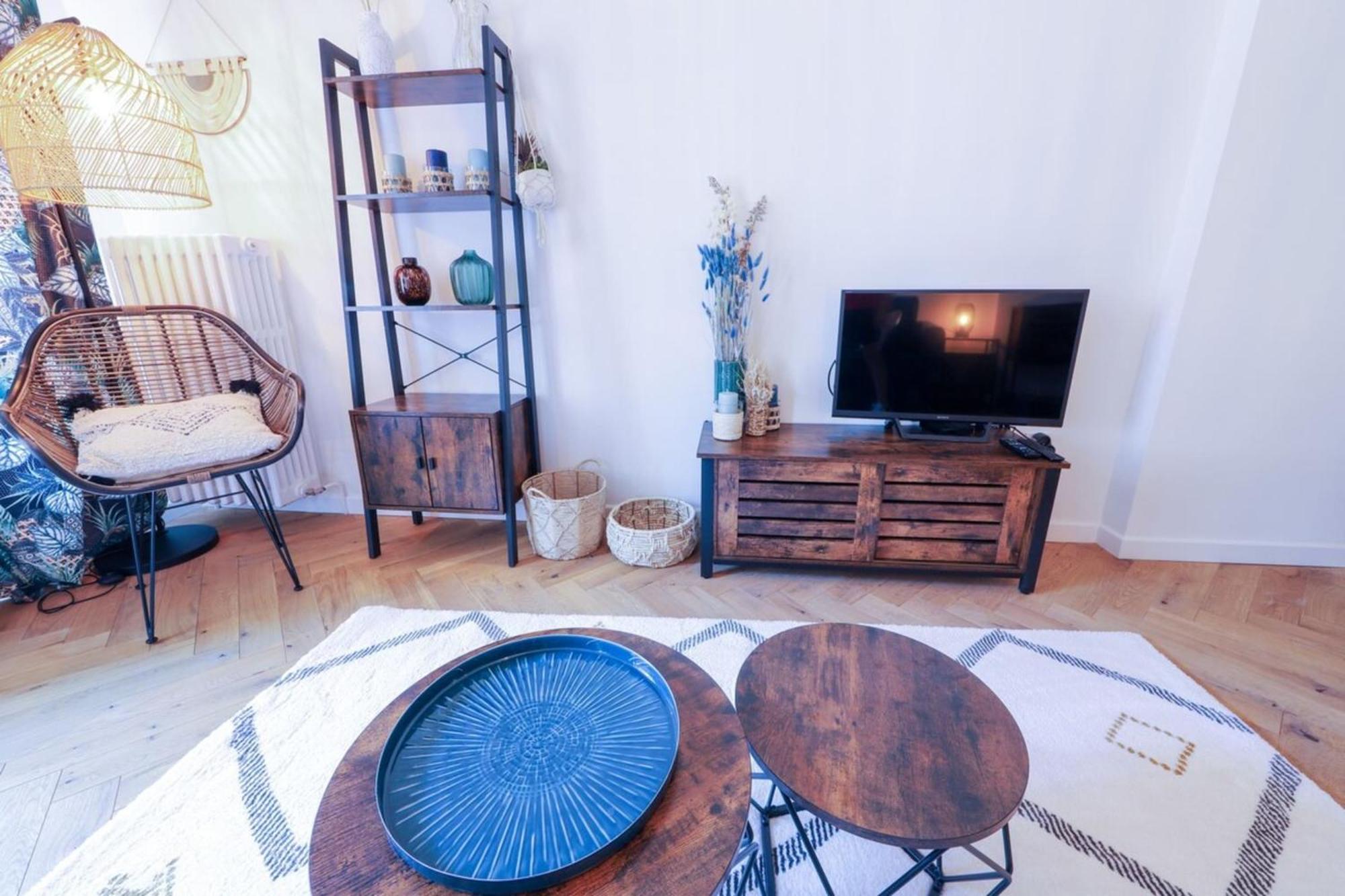 Cozy Along The River - Downtown & Terrace - 4 Άννεσι Εξωτερικό φωτογραφία